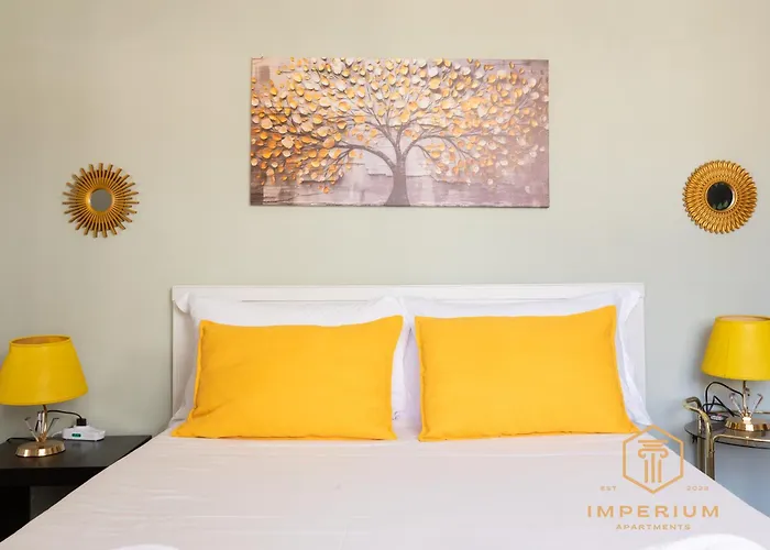 Imperium Aquaeductus - 5 Min Metro, 8 Pax, 4 Bdrm, 2 Baths, A-c, Park View