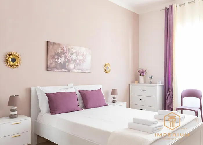 Imperium Aquaeductus - 5 Min Metro, 8 Pax, 4 Bdrm, 2 Baths, A-c, Park View