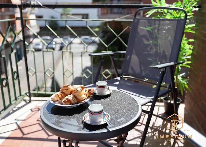 Apartament Imperium Aquaeductus - 5 Min Metro, 8 Pax, 4 Bdrm, 2 Baths, A-c, Park View *
